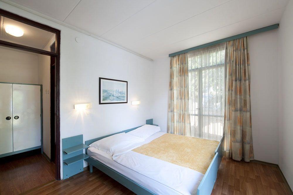 Apartments Astra Plava Laguna Porec Exterior photo